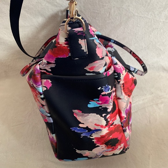 Kate Spade Adaira Laurel Way floral diaper bag - Picture 6 of 16